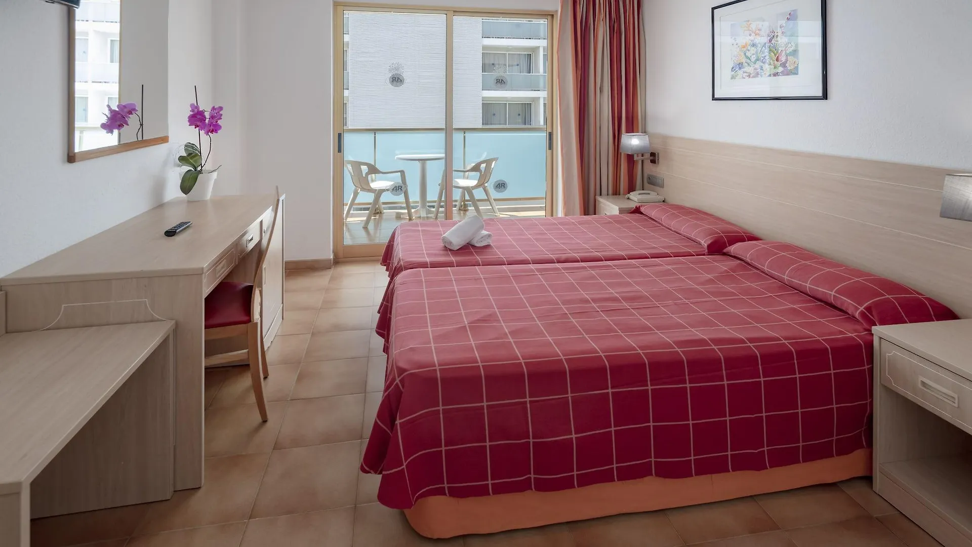 4R Salou Park Resort II